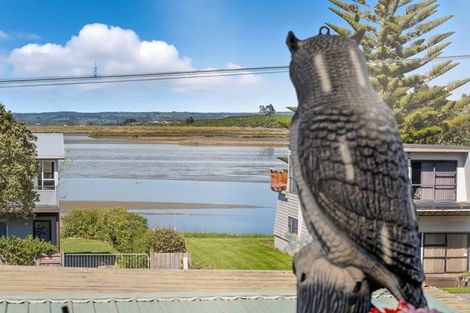 Photo of property in 647 Pukehina Parade, Pukehina, Te Puke, 3189