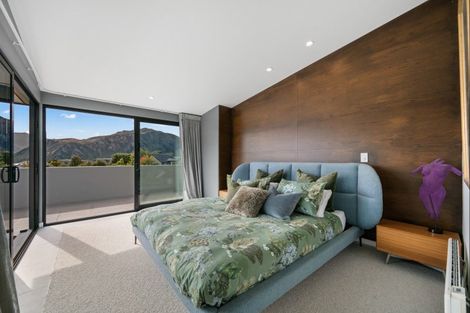 Photo of property in 8b Minaret Ridge, Wanaka, 9305
