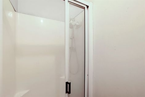 Photo of property in 5 Lochee Road, Upper Riccarton, Christchurch, 8041