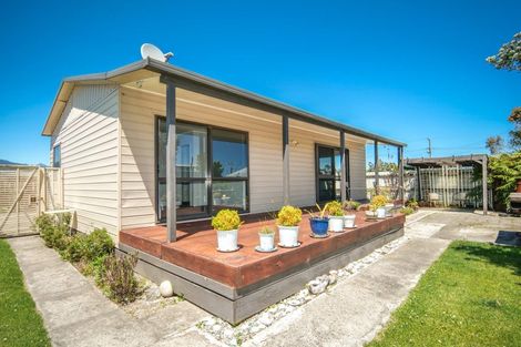 Photo of property in 9 Derby Street, Westport, 7825