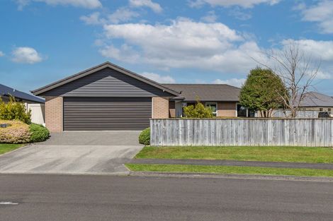 Photo of property in 15 Gladys Place, Levin, 5510