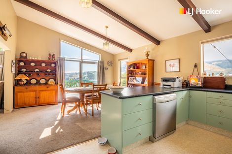 Photo of property in 60 Marion Street, Macandrew Bay, Dunedin, 9014