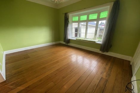 Photo of property in 20 Oxford Street, Hokowhitu, Palmerston North, 4410