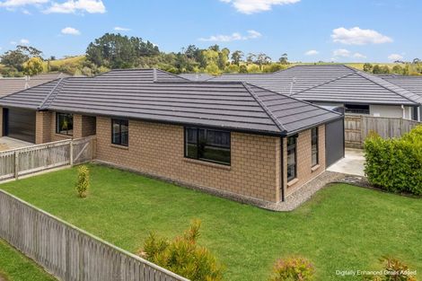 Photo of property in 17 Monarch Drive, Ashhurst, 4810