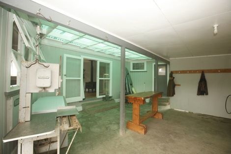 Photo of property in 109 Paremata Branch Road, Tolaga Bay, 4077
