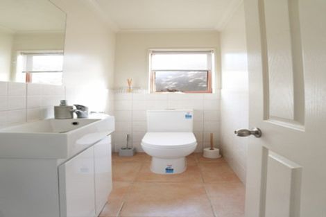 Photo of property in 66d Waimumu Road, Massey, Auckland, 0614