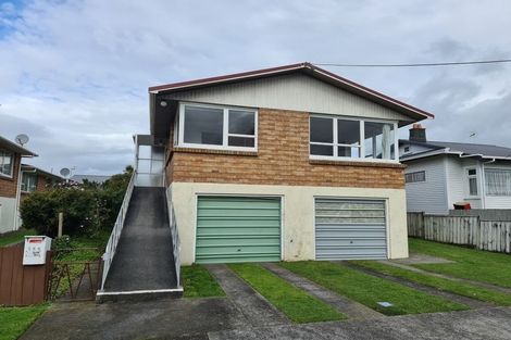 Photo of property in 264 Courtenay Street, Strandon, New Plymouth, 4312
