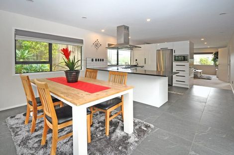 Photo of property in 1b George Laurenson Lane, Mount Roskill, Auckland, 1041