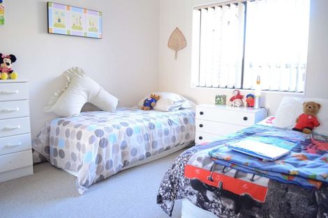 Photo of property in 11 Chiania Place, Somerville, Auckland, 2014