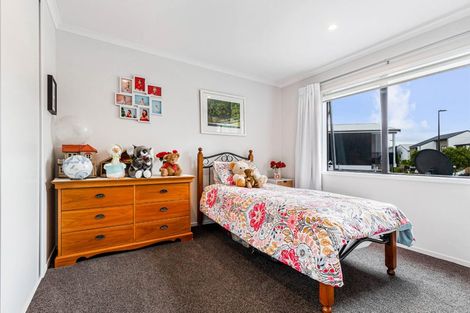 Photo of property in 16 Kauri Amber Road, Westgate, Auckland, 0614