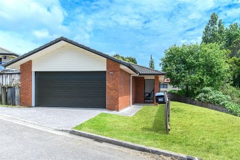 Photo of property in 57a Sabulite Road, Kelston, Auckland, 0602