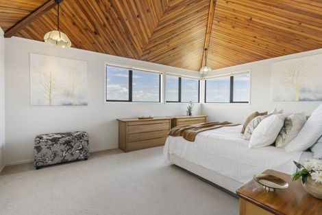 Photo of property in 55 St Annes Crescent, Wattle Downs, Auckland, 2103