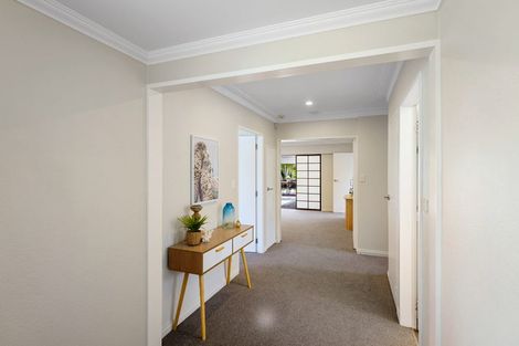 Photo of property in 439 Te Moana Road, Waikanae, 5036