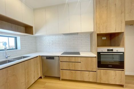 Photo of property in 23 Kuaha Road, Massey, Auckland, 0614