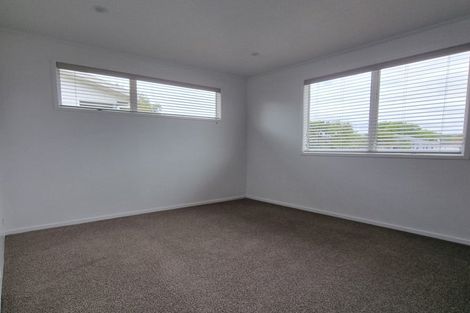 Photo of property in 2/69 Luanda Drive, Ranui, Auckland, 0612
