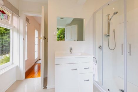 Photo of property in 35 Milton Road, Bluff Hill, Napier, 4110