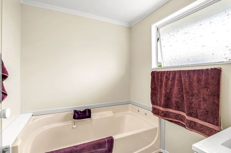 Photo of property in 14 Ferndale Place, Feilding, 4702