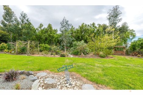 Photo of property in 92 Timaru Road, Waimate, 7924