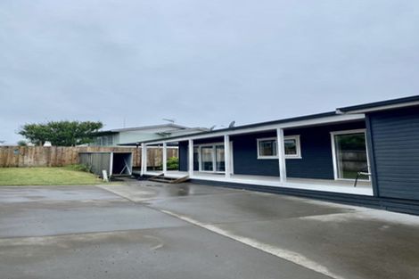 Photo of property in 85 Simpson Road, Papamoa Beach, Papamoa, 3118