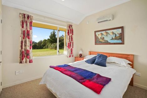 Photo of property in 120 Totara View Road, Wakefield, 7095