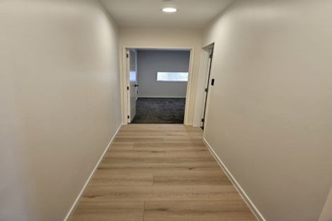 Photo of property in 2a Embling Place, Eastern Beach, Auckland, 2012