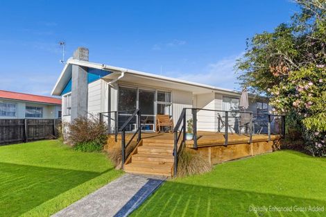 Photo of property in 42 Geraldine Crescent, Cloverlea, Palmerston North, 4412