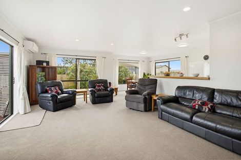 Photo of property in 18 Jacaranda Drive, Whitianga, 3510