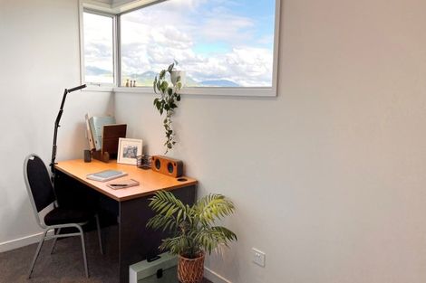 Photo of property in 4 Mirek Street, Waikanae, 5036
