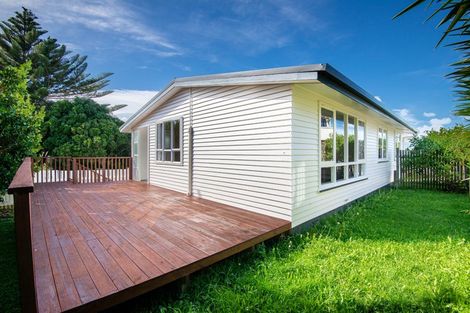 Photo of property in 73a Kotuku Street, Elsdon, Porirua, 5022