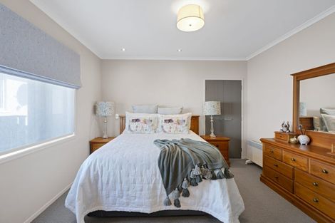 Photo of property in 59 Lismore Street, Merrilands, New Plymouth, 4312