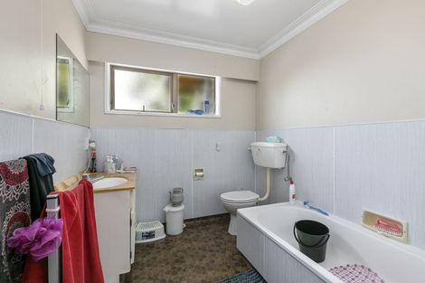 Photo of property in 81 Cambridge Terrace, Waterloo, Lower Hutt, 5011
