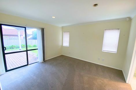 Photo of property in 18 Arlose Place, Westgate, Auckland, 0614