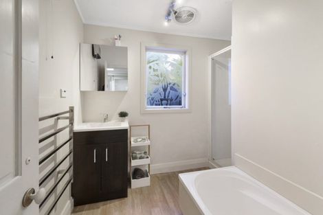 Photo of property in 1 Pitarua Street, Thorndon, Wellington, 6011