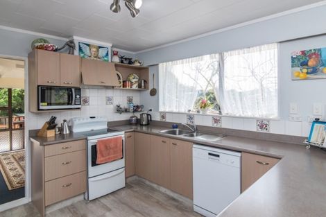 Photo of property in 91 Renown Road, Raumati South, Paraparaumu, 5032