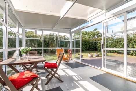 Photo of property in 140r Hepburn Road, Glendene, Auckland, 0602