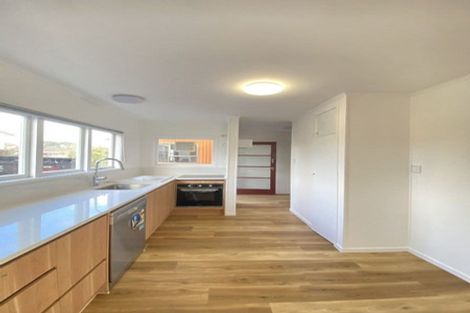 Photo of property in 53 Walmer Road, Point Chevalier, Auckland, 1022