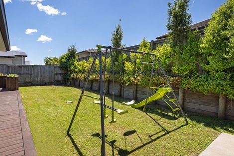 Photo of property in 19 Puhirake Crescent, Pyes Pa, Tauranga, 3112