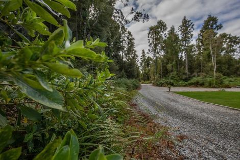Photo of property in 1 Jackson Place, Kumara Junction, Hokitika, 7882