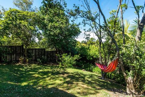 Photo of property in 1/8a West Lynn Road, Titirangi, Auckland, 0604