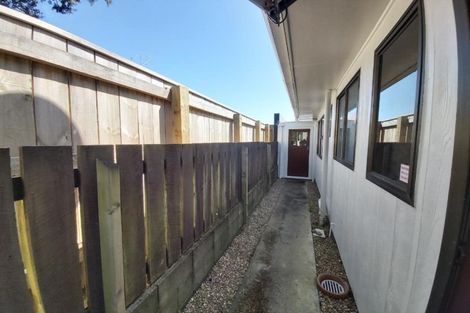 Photo of property in 18 Cutfield Road, New Plymouth, 4310