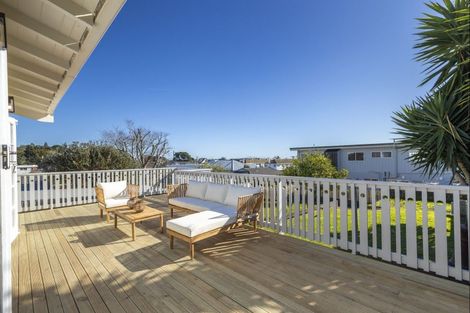 Photo of property in 16 Bulteel Street, New Plymouth, 4310