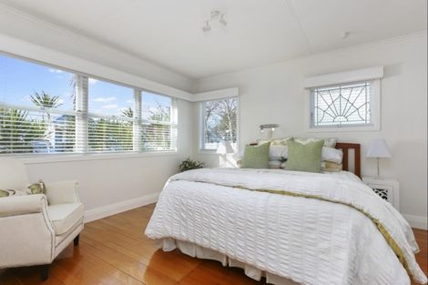 Photo of property in 100 Burnley Terrace, Sandringham, Auckland, 1025