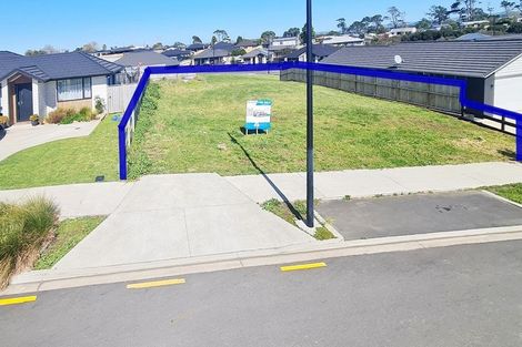 Photo of property in 9 Waikohi Avenue, Glenbrook, 2681