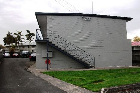 Photo of property in 8/3 Tralee Place, Hillcrest, Hamilton, 3216