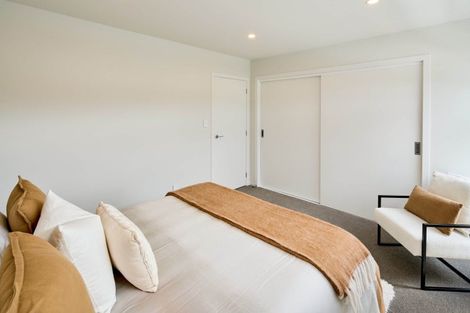 Photo of property in 2/90 Knights Road, Hutt Central, Lower Hutt, 5010