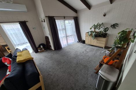 Photo of property in 17a Cecil Place, Cloverlea, Palmerston North, 4412