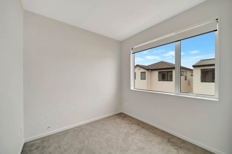 Photo of property in 60 Opoka Street, Papakura, 2110