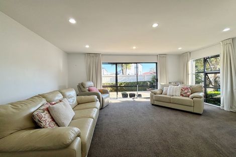 Photo of property in 1a Kipax Place, Riccarton, Christchurch, 8011