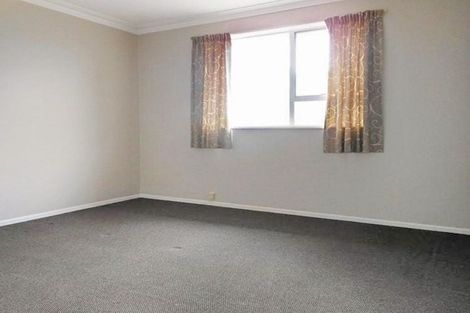 Photo of property in 2 Burns Street, Kew, Invercargill, 9812