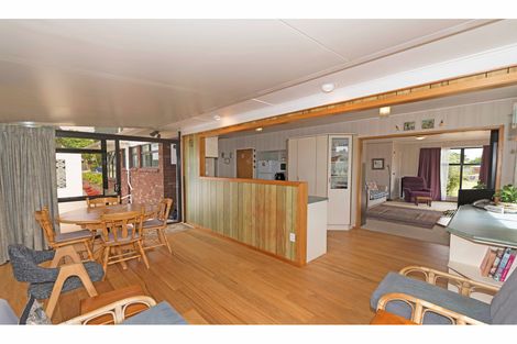 Photo of property in 23 Robert Burke Place, Henderson, Auckland, 0612